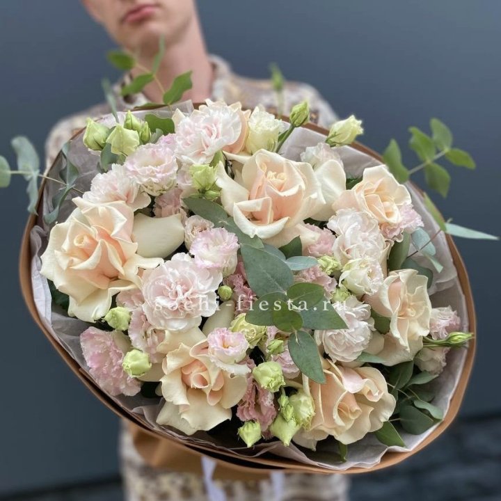  Букет кремовых роз "Мокко" в Рыбинске