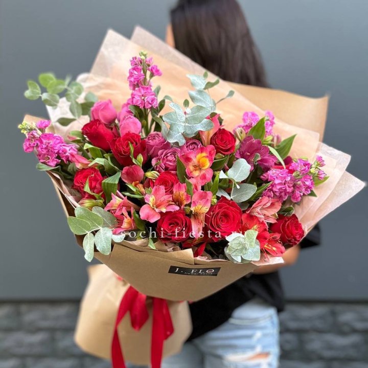 Дизайнерский букет №3 в Рыбинске