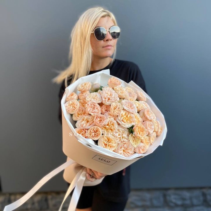 15 пионовидных роз №2 в Рыбинске