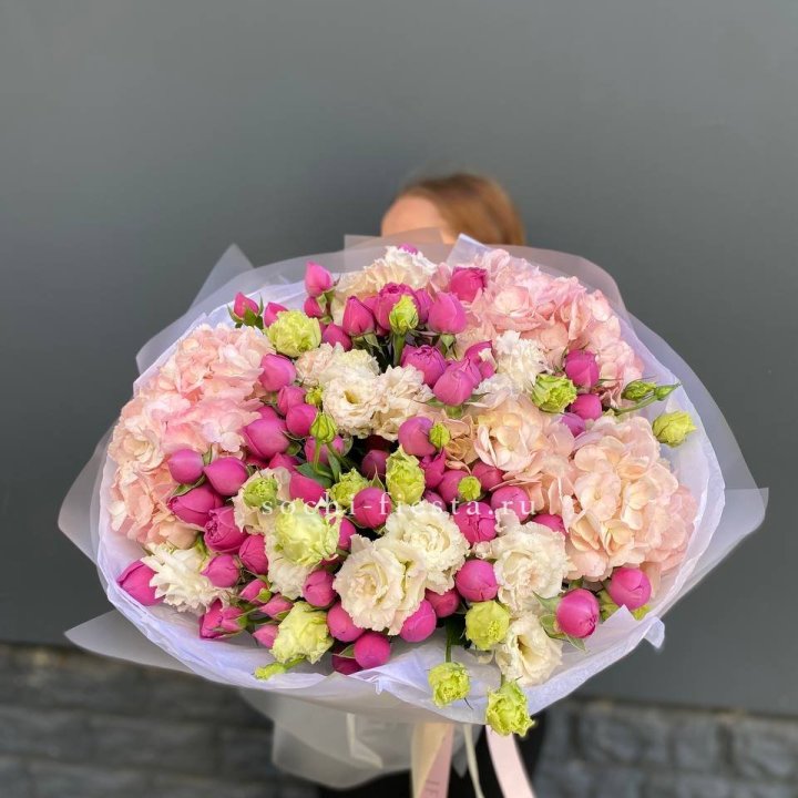  Букет  гортензий и Мисти в Рыбинске