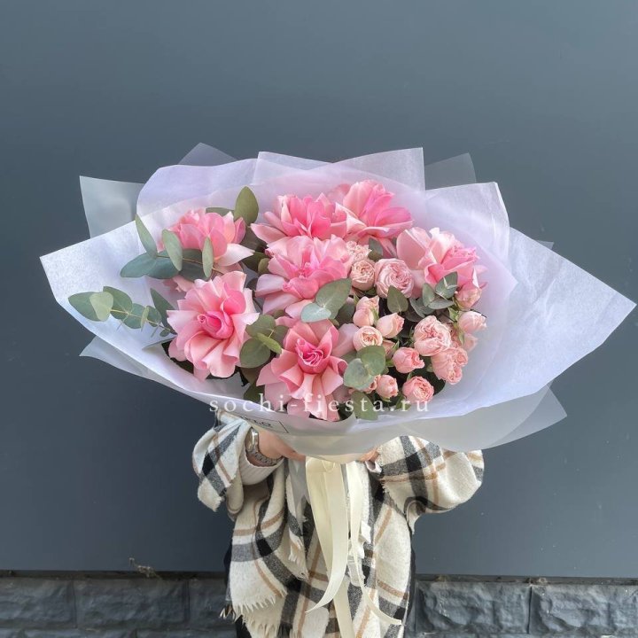 Букет французских и пионовидных роз  в Рыбинске