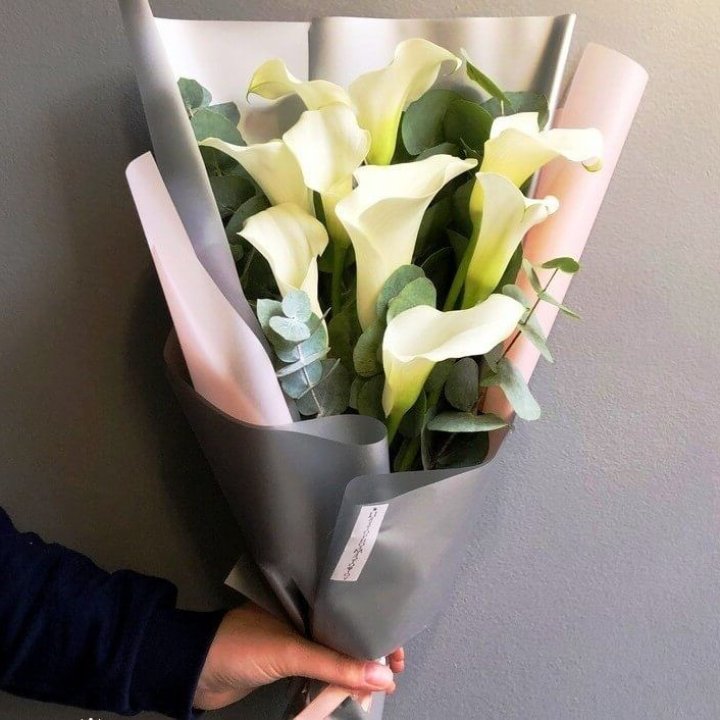 Каллы с эвкалиптом в Рыбинске