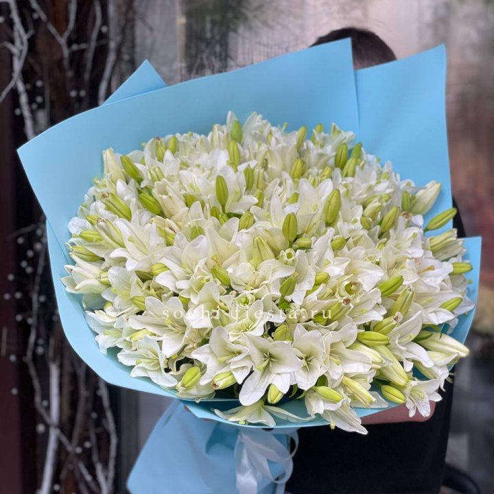 51 лилия в оформлении в Рыбинске