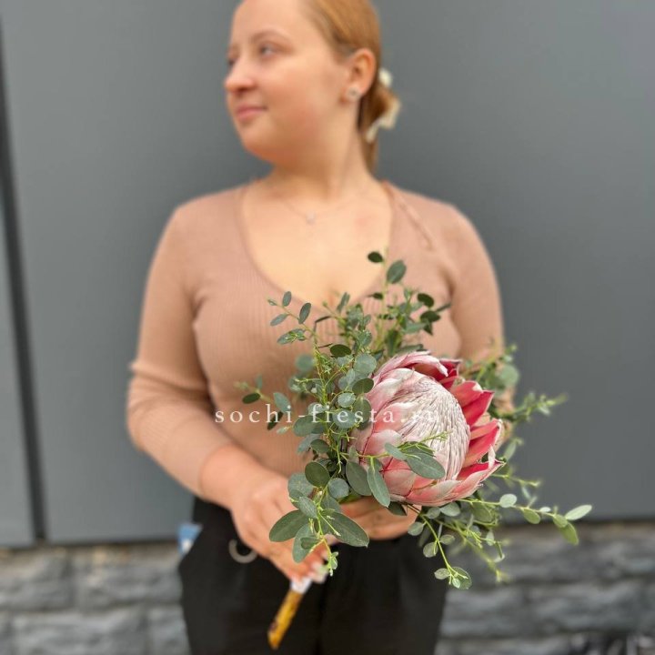 Свадебный букет "Протея" в Рыбинске