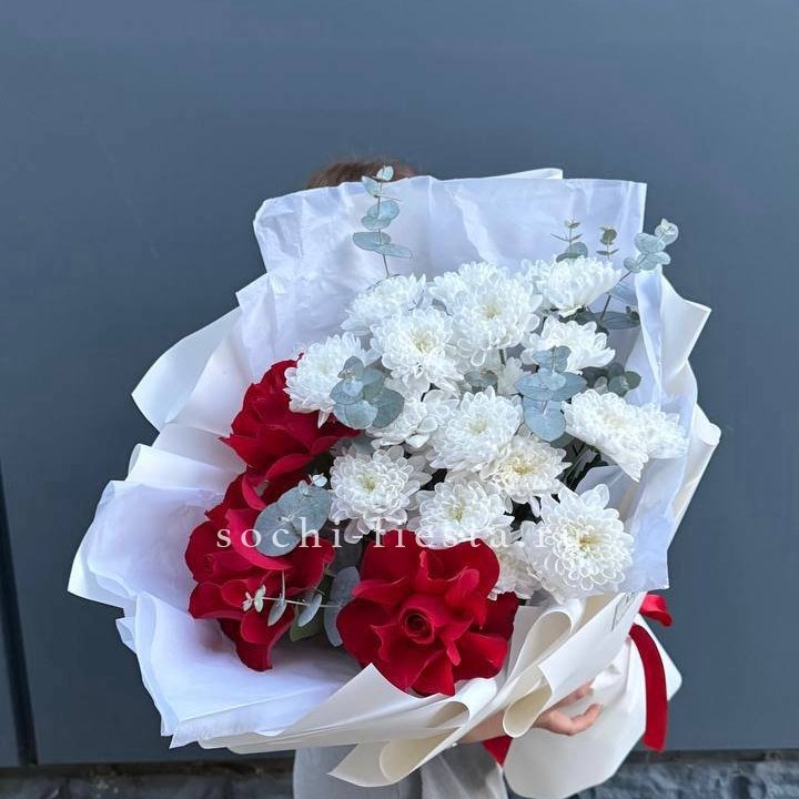 Дуо розы и хризантемы в Рыбинске