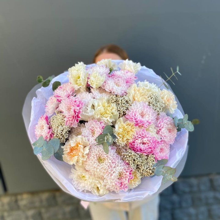 Букет из стойких цветов  в Рыбинске