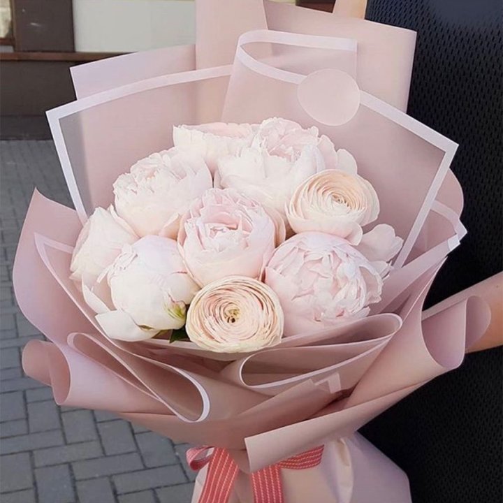 Пионы и ранункулюсы в Рыбинске