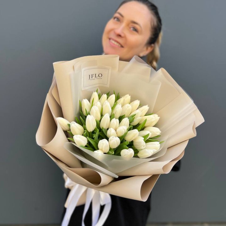 35 белых тюльпанов в Рыбинске