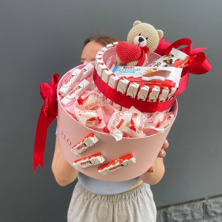 Бокс киндерами и раффаэлло 2 в Рыбинске