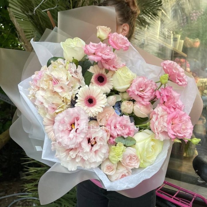 Дизайнерский букет "Лаундж пак" в Рыбинске