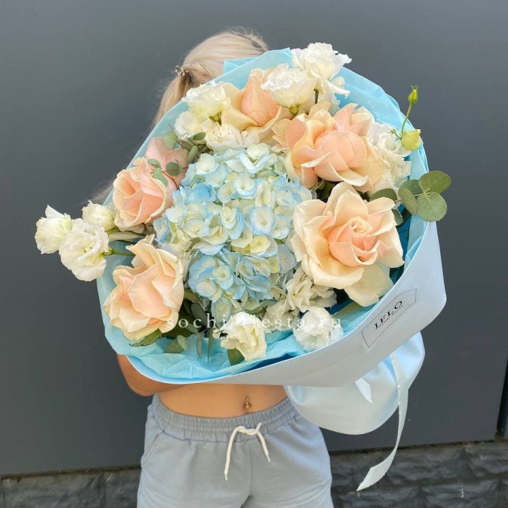 Сборный букет "Голубой закат" в Рыбинске