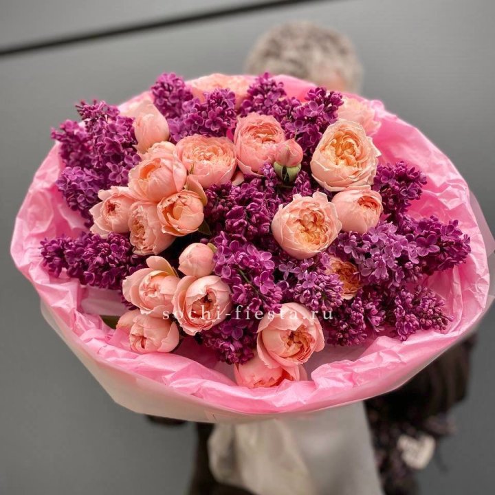  Дуо букет из кустовых роз и сирени в Рыбинске