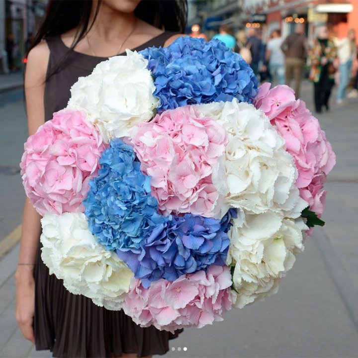 Букет гортензий "Инь-Янь" в Рыбинске