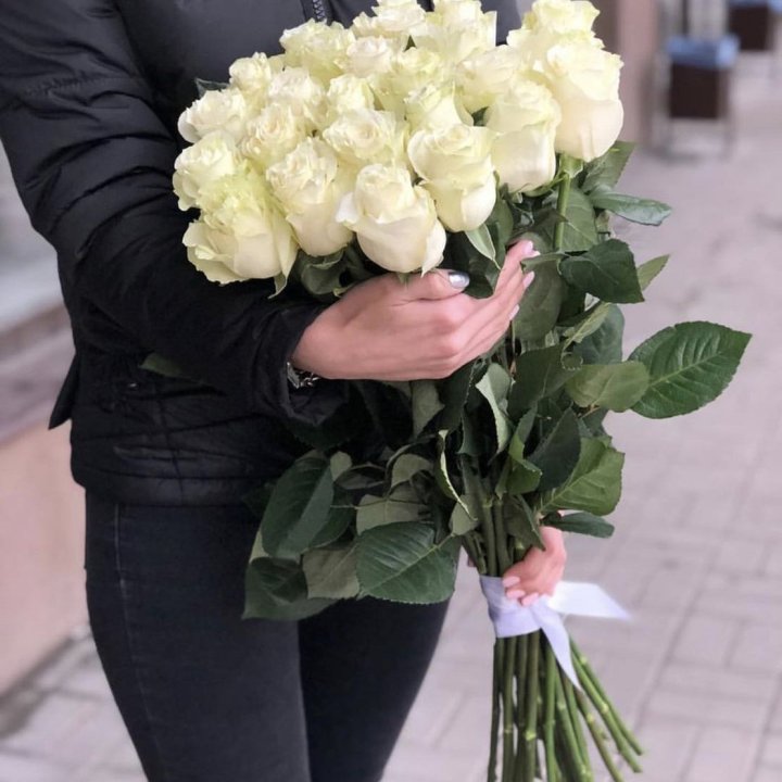Голландские розы белые в Рыбинске