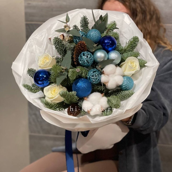 Новогодний букет "Синий иней" в Рыбинске