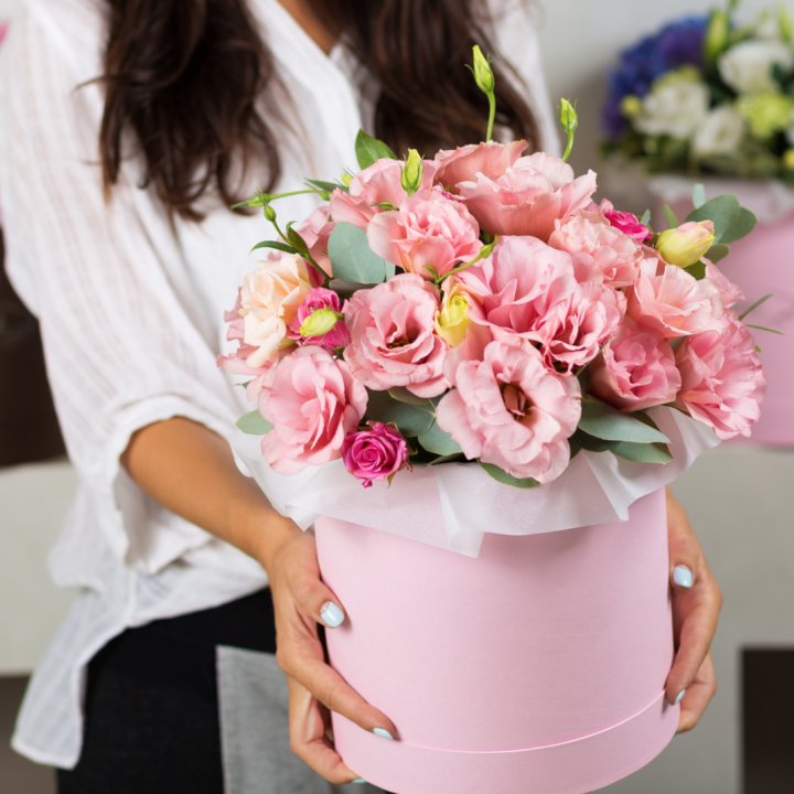 Эустома в шляпной коробке в Рыбинске