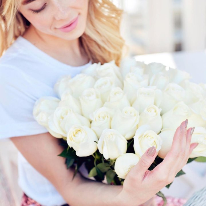 Букет высоких роз "Облака" в Рыбинске