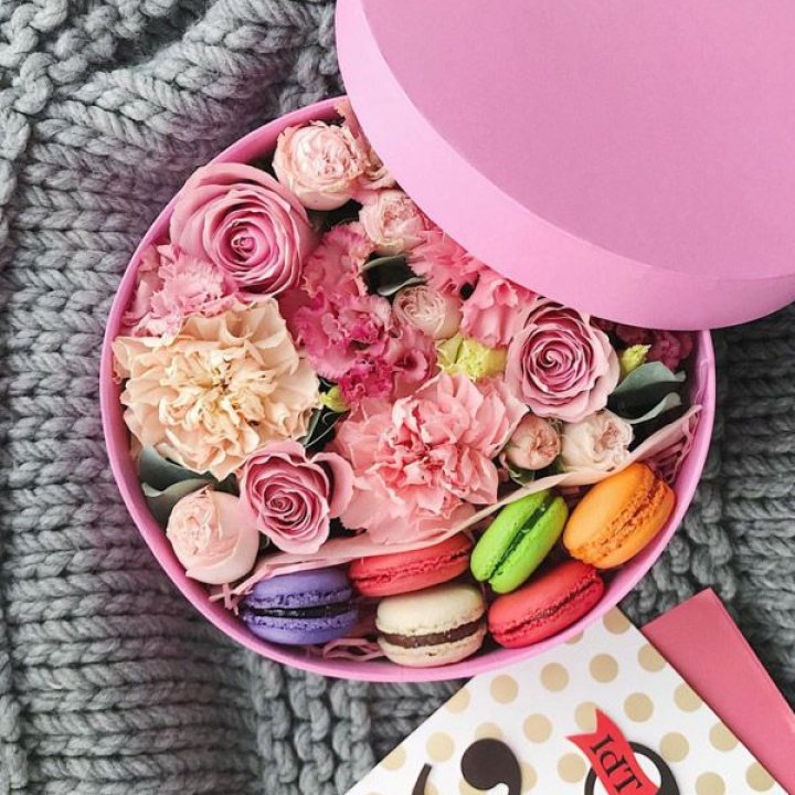 Цветочный бокс пинк в Рыбинске