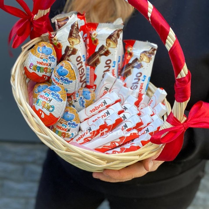 Корзина с киндерами  в Рыбинске