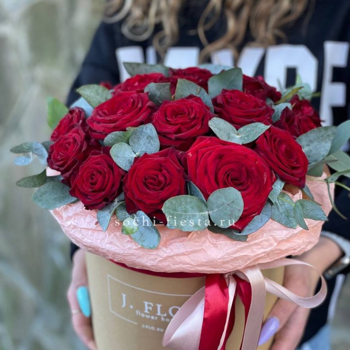 21 Красная роза в боксе №1 в Рыбинске