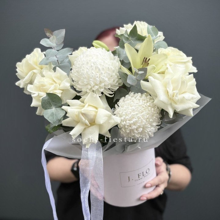 Цветы в шляпной коробке  в Рыбинске