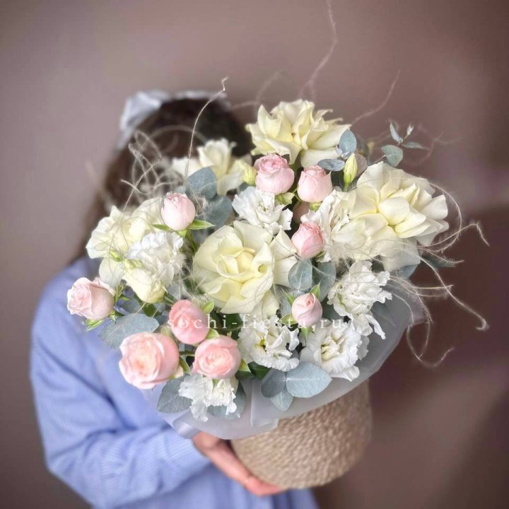 Авторский бокс "Милена" в джутовом кашпо в Рыбинске