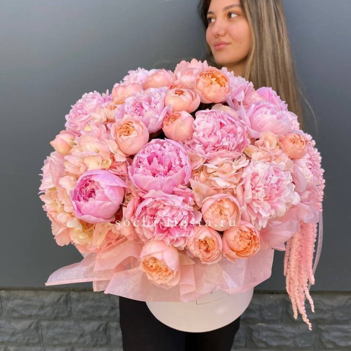 Коробка с пионами "Дабл фловер" в Рыбинске