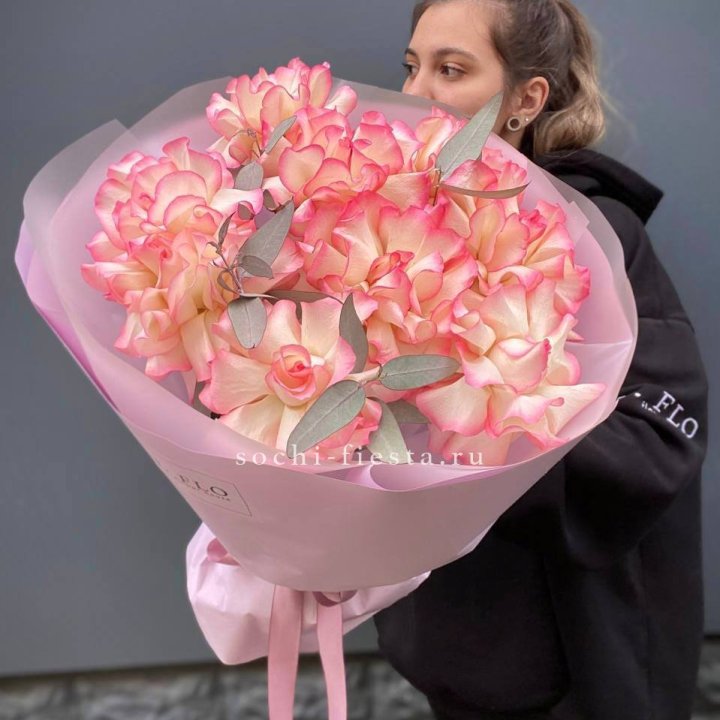 9 французских роз Джумилия в Рыбинске