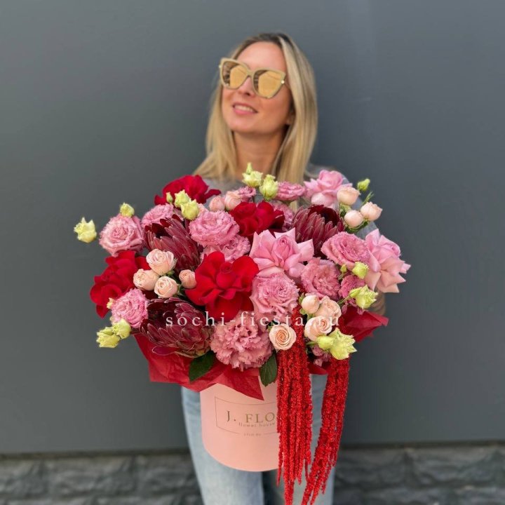 Дизайнерский цилиндр "Криотель" в Рыбинске