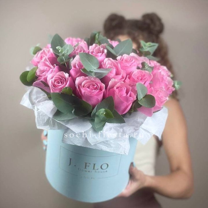 Бокс 27 роз в Рыбинске