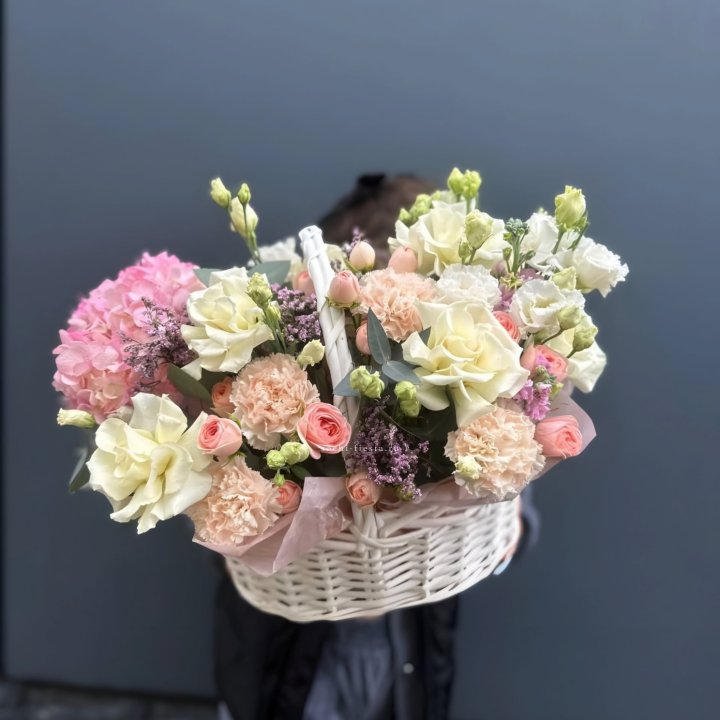 Цветочная корзина "Софтнес" в Рыбинске