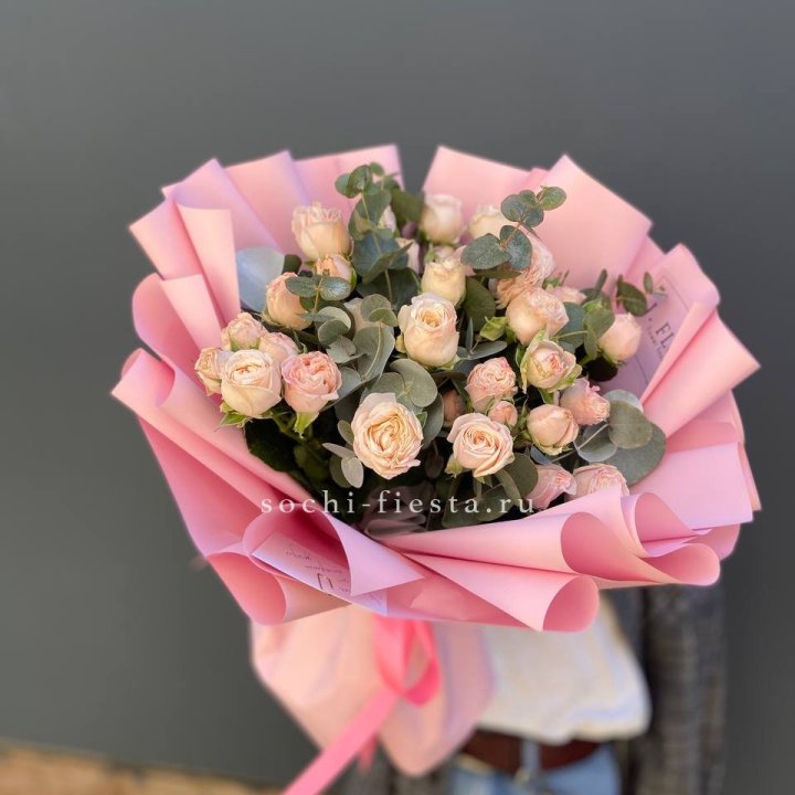 Букет пионовидных роз Cute Love в Рыбинске