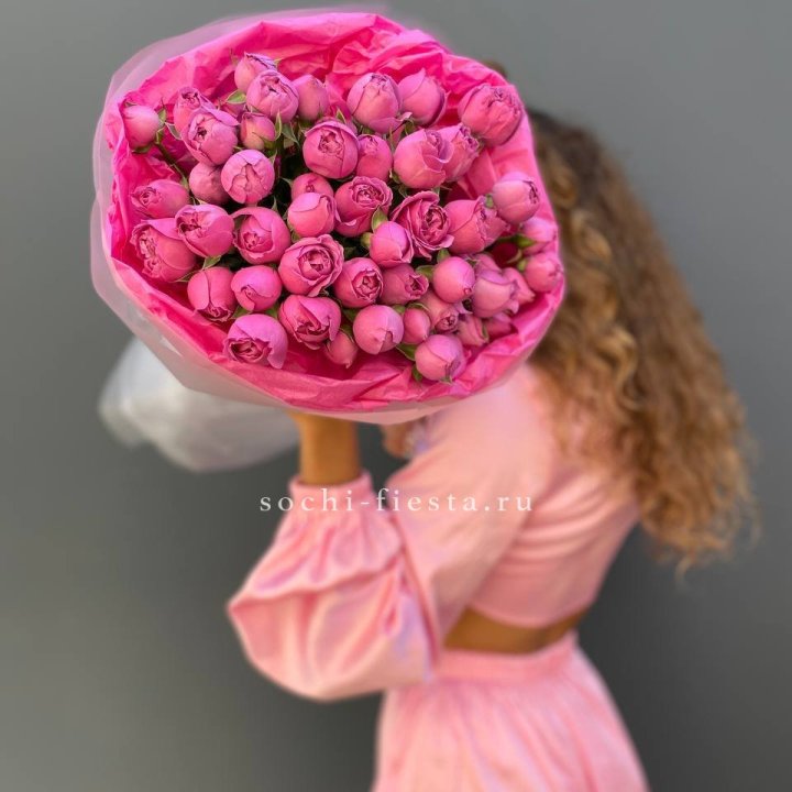 Букет из пионовидных роз  в Рыбинске