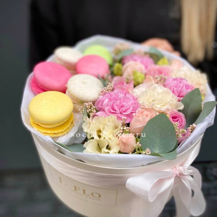 Бокс с макаронс Нежный в Рыбинске