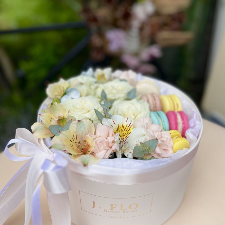 Цветочный бокс "Ника" в Рыбинске