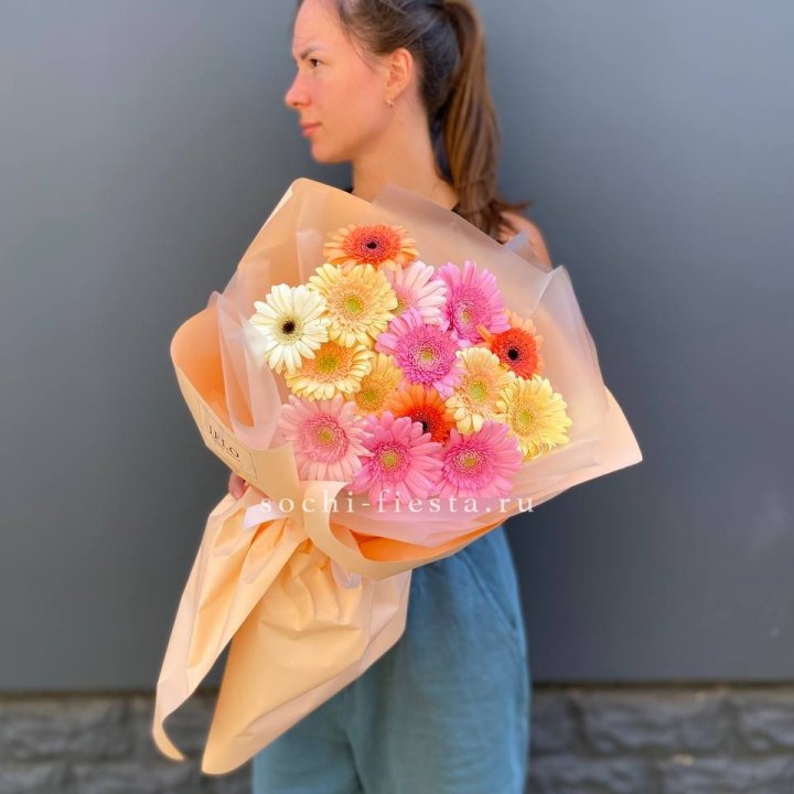Букет разноцветных гербер в Рыбинске