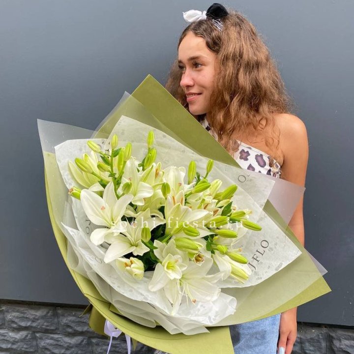 Букет  лилий "Изумруд" в Рыбинске