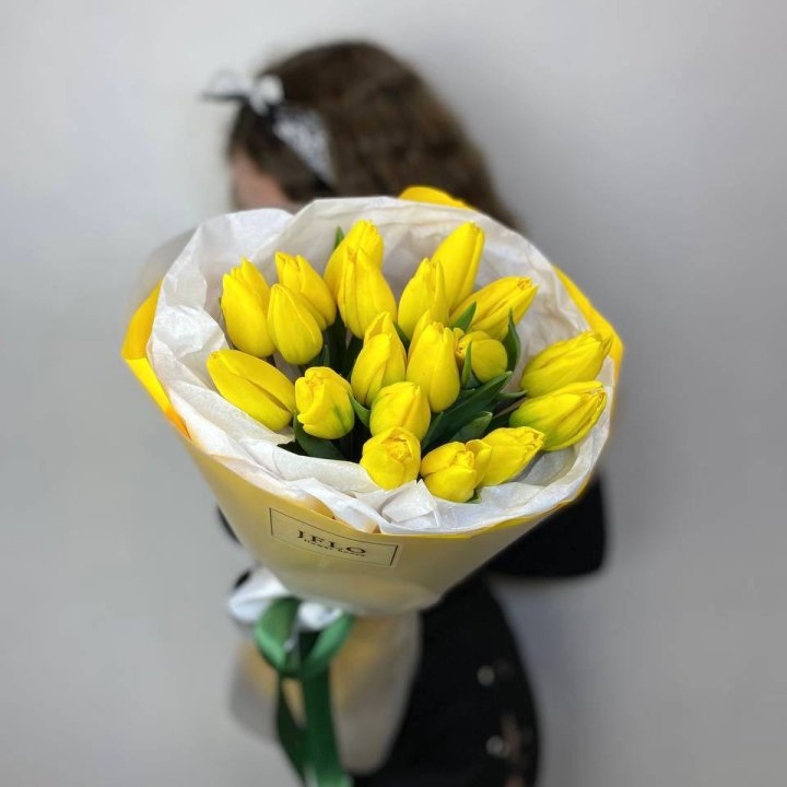  19 жёлтых тюльпанов в Рыбинске