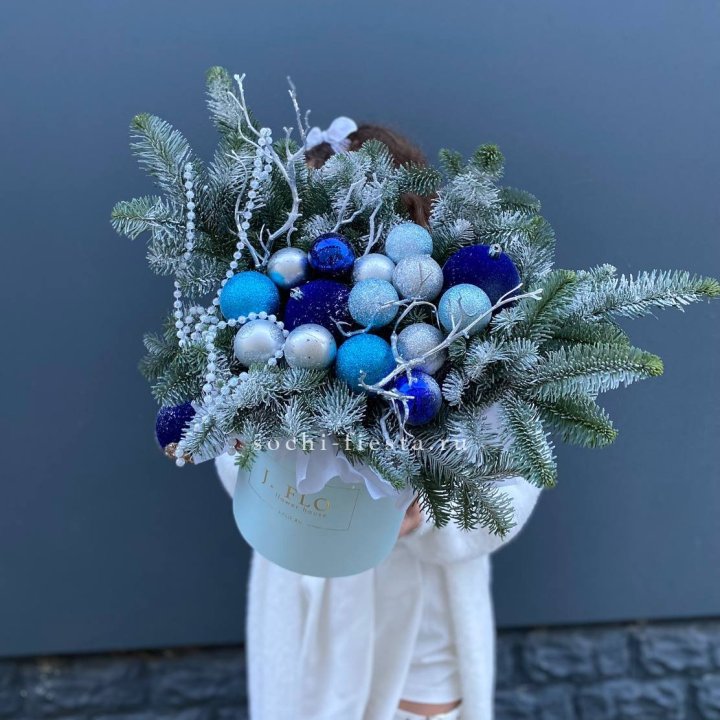 Композиция "Голубая бездна" в Рыбинске