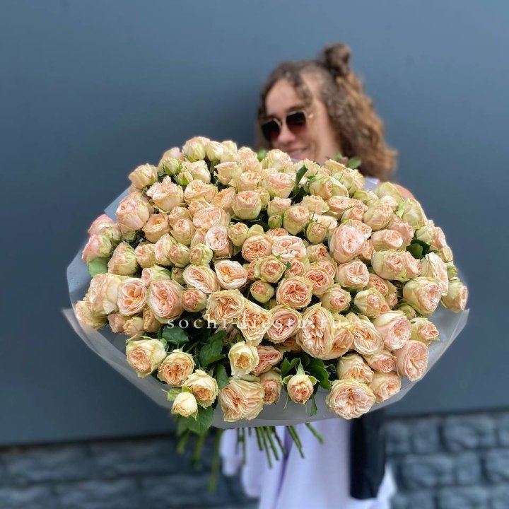 51 пионовидная роза в Рыбинске