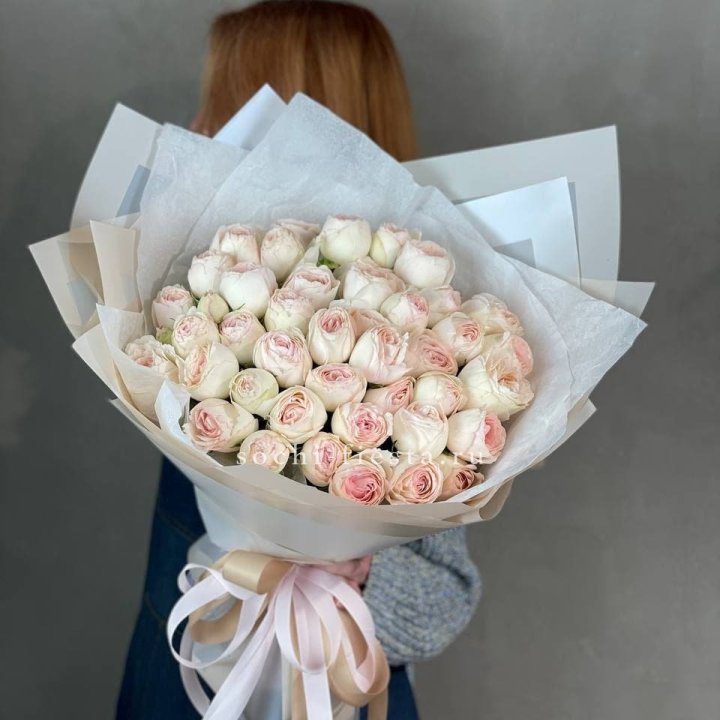 Букет пионовидных роз Пур лав в Рыбинске