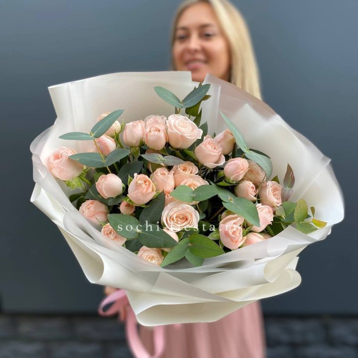 Букет кустовых роз "Фреш" в Рыбинске