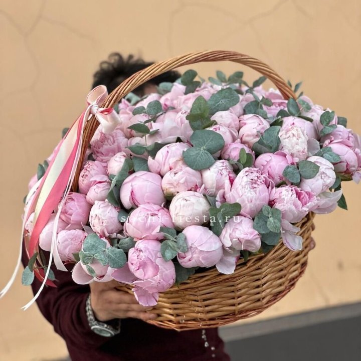 Корзина пионов "75" в Рыбинске