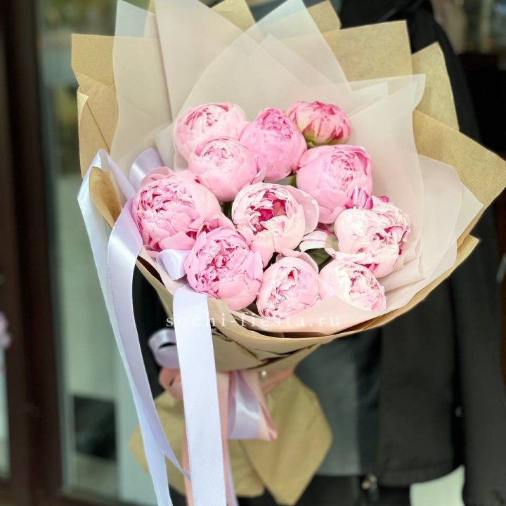 11 пионов в оформлении в Рыбинске