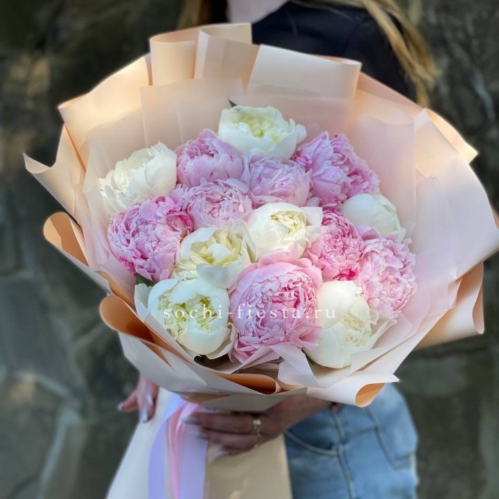 Букет 15 зефирных пионов в Рыбинске