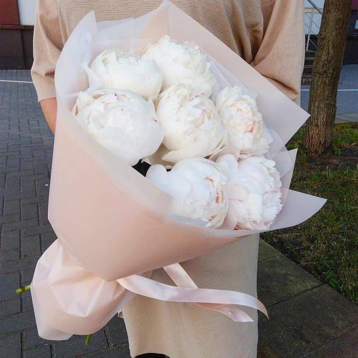 Букет белых пионов в Рыбинске