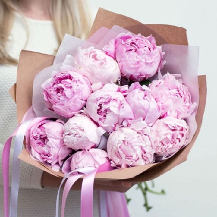 11 нежных пионов в Рыбинске