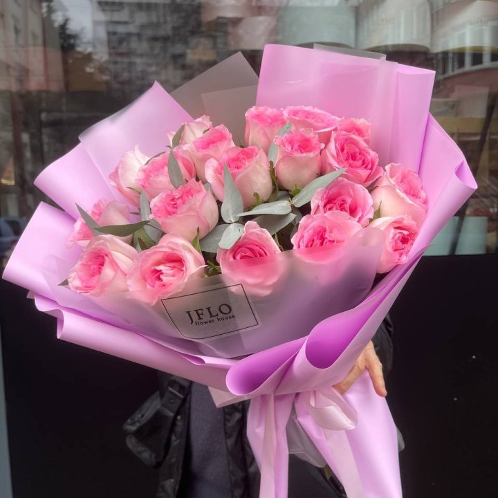  19 розовых роз в Рыбинске
