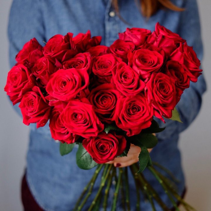 25 красных роз в Рыбинске