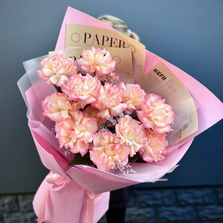 15 французских роз "Джумилия" в Рыбинске